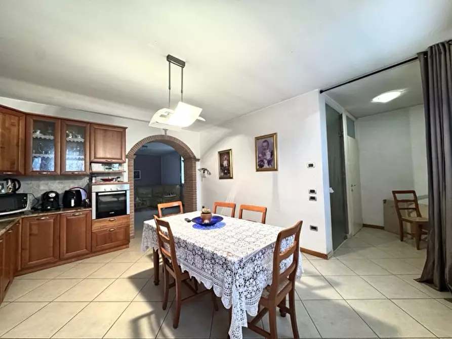 Immagine 3 di Appartamento in vendita  in Via Guglielmo Marconi a Malo