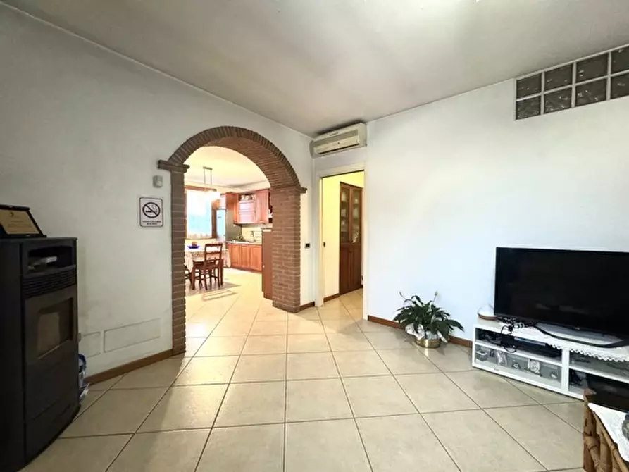 Immagine 5 di Appartamento in vendita  in Via Guglielmo Marconi a Malo