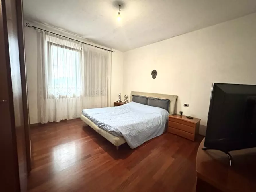 Immagine 10 di Appartamento in vendita  in Via Guglielmo Marconi a Malo