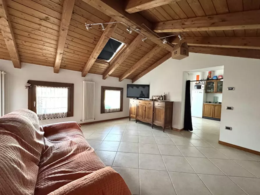 Immagine 16 di Appartamento in vendita  in Via Guglielmo Marconi a Malo