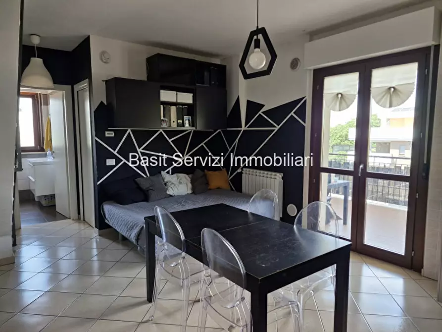 Immagine 5 di Appartamento in vendita  in Via di Salone a Roma