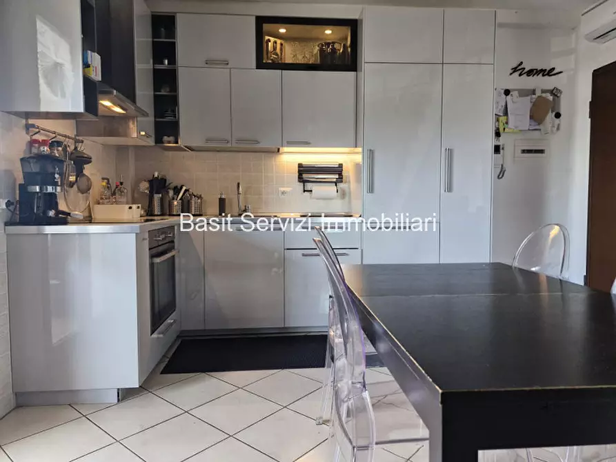 Immagine 9 di Appartamento in vendita  in Via di Salone a Roma