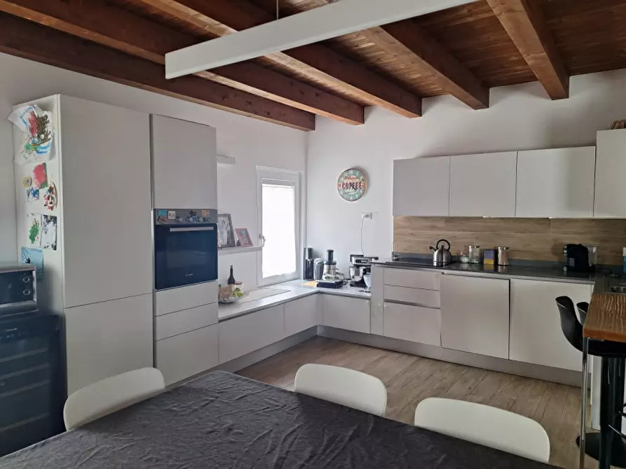 Immagine 5 di Villetta a schiera in vendita  in Strada delle Grancare a Vicenza