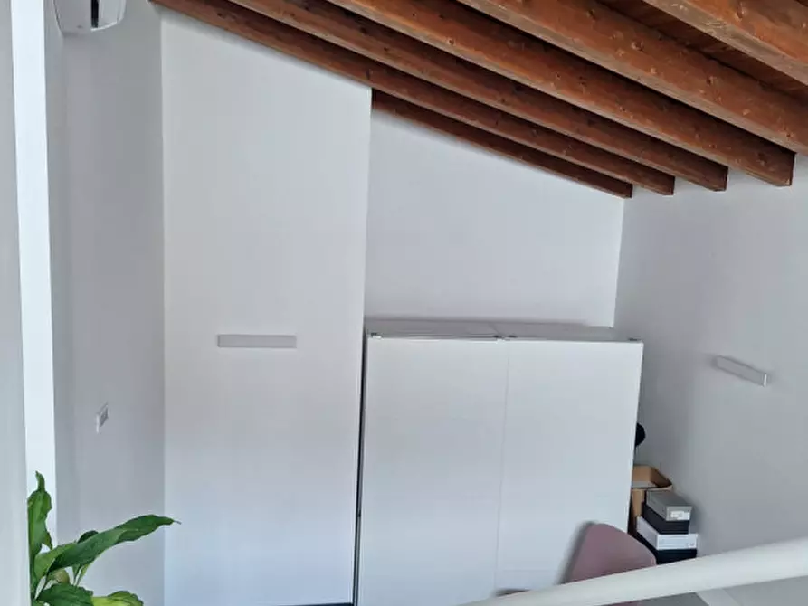 Immagine 18 di Villetta a schiera in vendita  in Strada delle Grancare a Vicenza