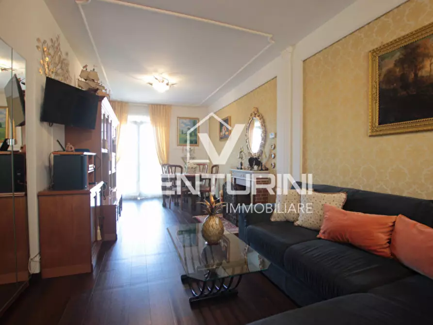 Immagine 4 di Appartamento in vendita  in Via di Valle Muricana, 668 a Roma