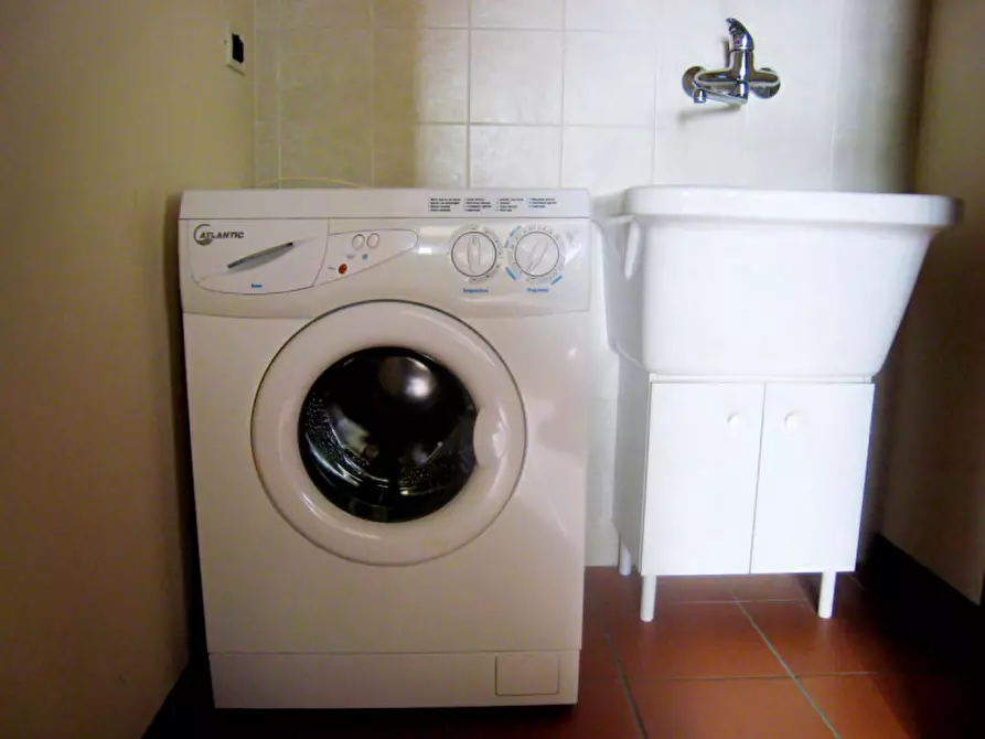 Immagine 12 di Appartamento in vendita  in Via Medaglia d’Oro Gavioli Kruger a Cavezzo