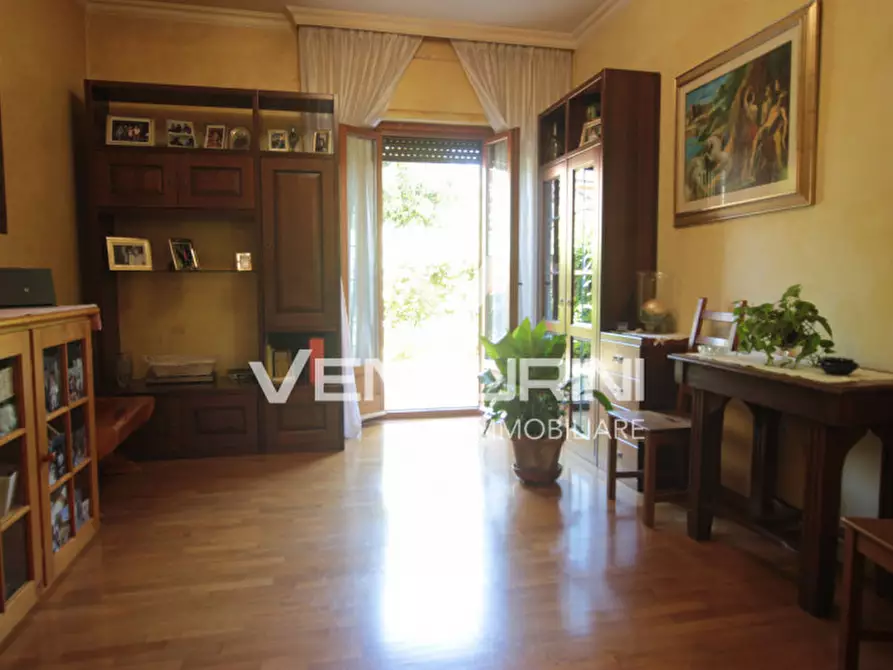 Immagine 4 di Appartamento in vendita  in Via Varenna, 43 a Roma