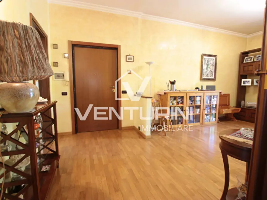 Immagine 11 di Appartamento in vendita  in Via Varenna, 43 a Roma