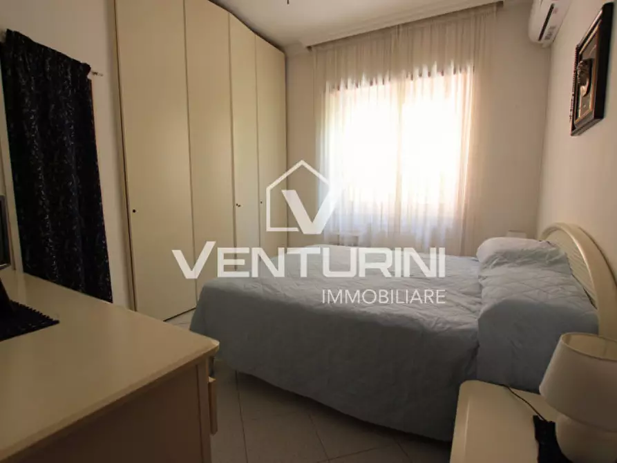 Immagine 13 di Appartamento in vendita  in Via Varenna, 43 a Roma