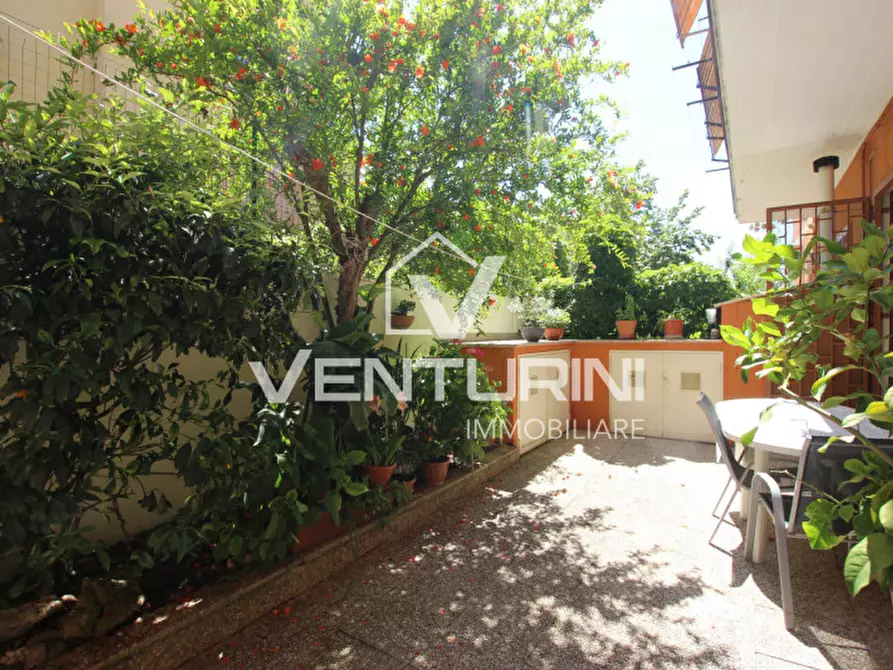 Immagine 22 di Appartamento in vendita  in Via Varenna, 43 a Roma