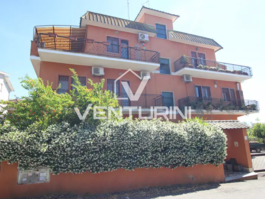 Immagine 27 di Appartamento in vendita  in Via Varenna, 43 a Roma