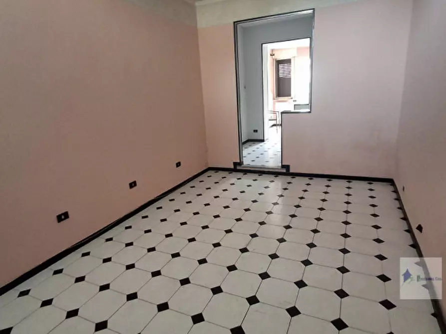 Immagine 3 di Negozio in affitto  in Via Volta 2 a Turbigo