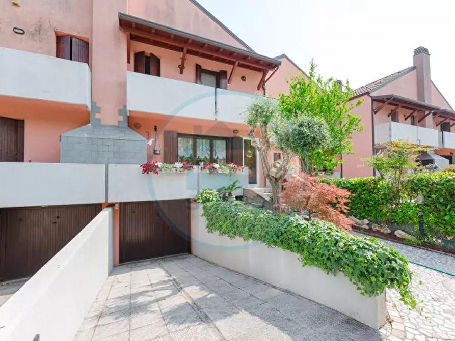 Immagine 4 di Villetta a schiera in vendita  in Via Bosso CHIRIGNAGO a Venezia