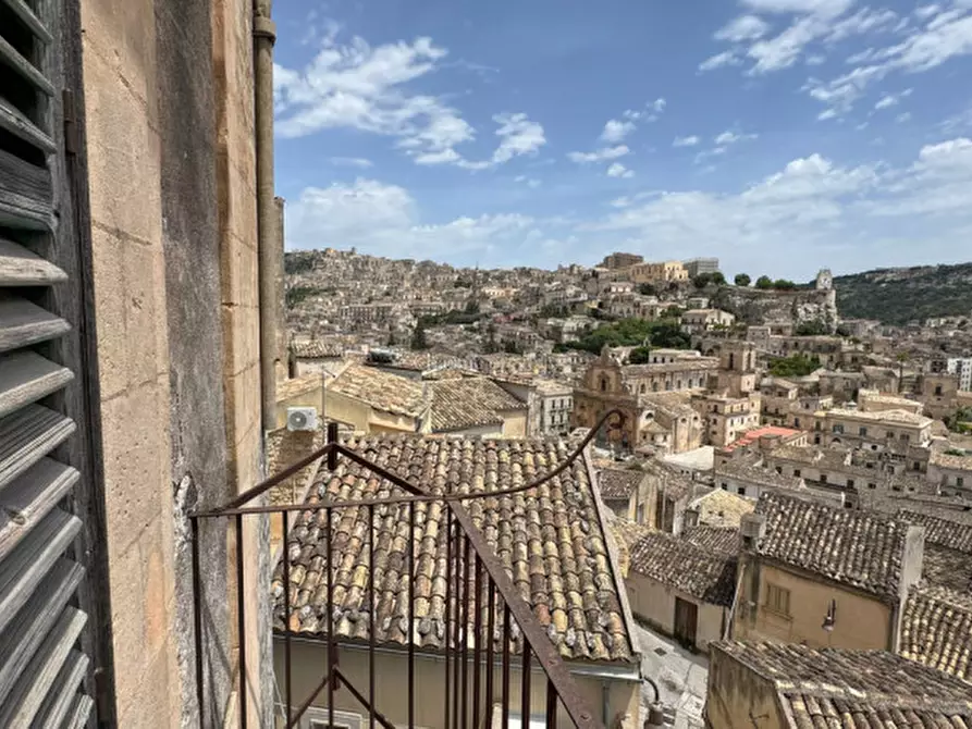 Immagine 11 di Casa indipendente in vendita  a Modica