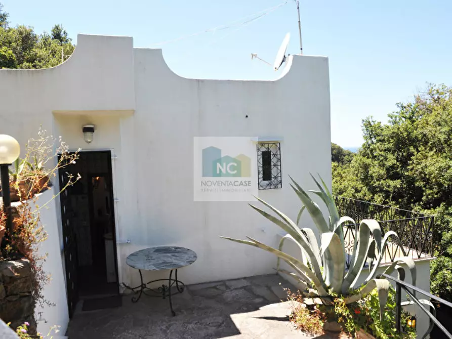 Immagine 12 di Villa in vendita  in via zaro 9 a Forio