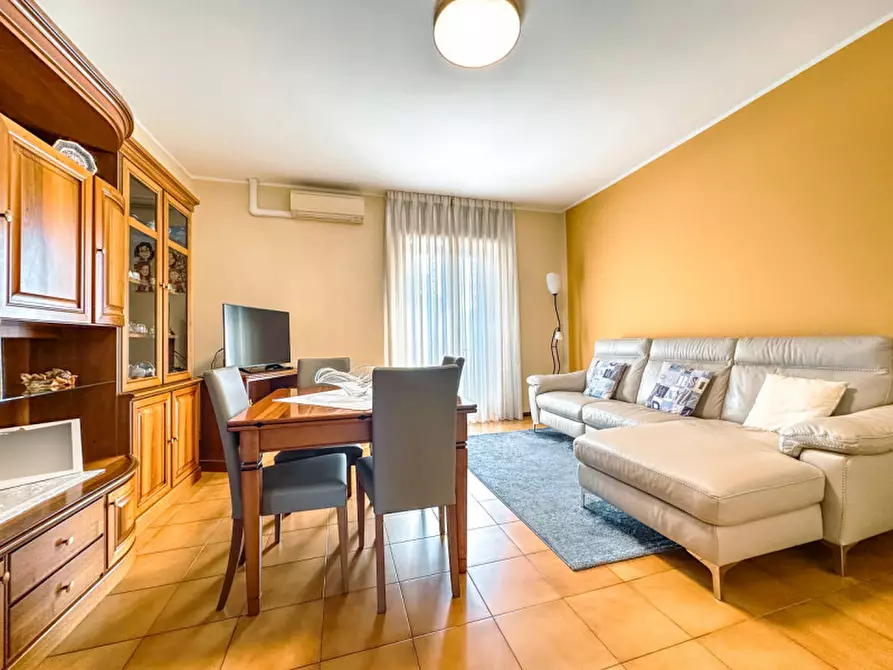 Immagine 2 di Villetta a schiera in vendita  in Via Novara 246 a Romagnano Sesia