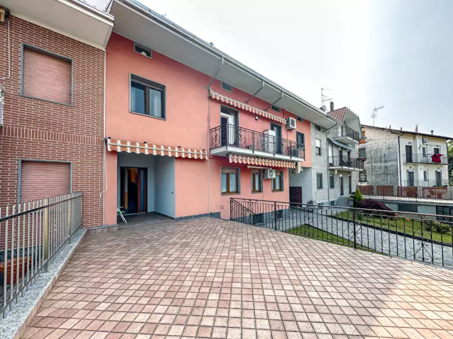 Immagine 29 di Villetta a schiera in vendita  in Via Novara 246 a Romagnano Sesia
