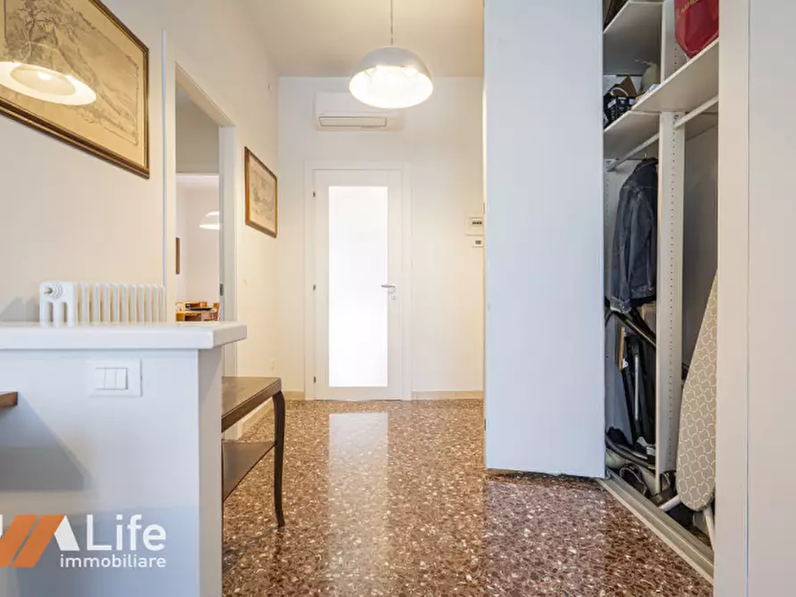 Immagine 10 di Appartamento in vendita  in Stradella dell'Ospedale 87 a Vicenza