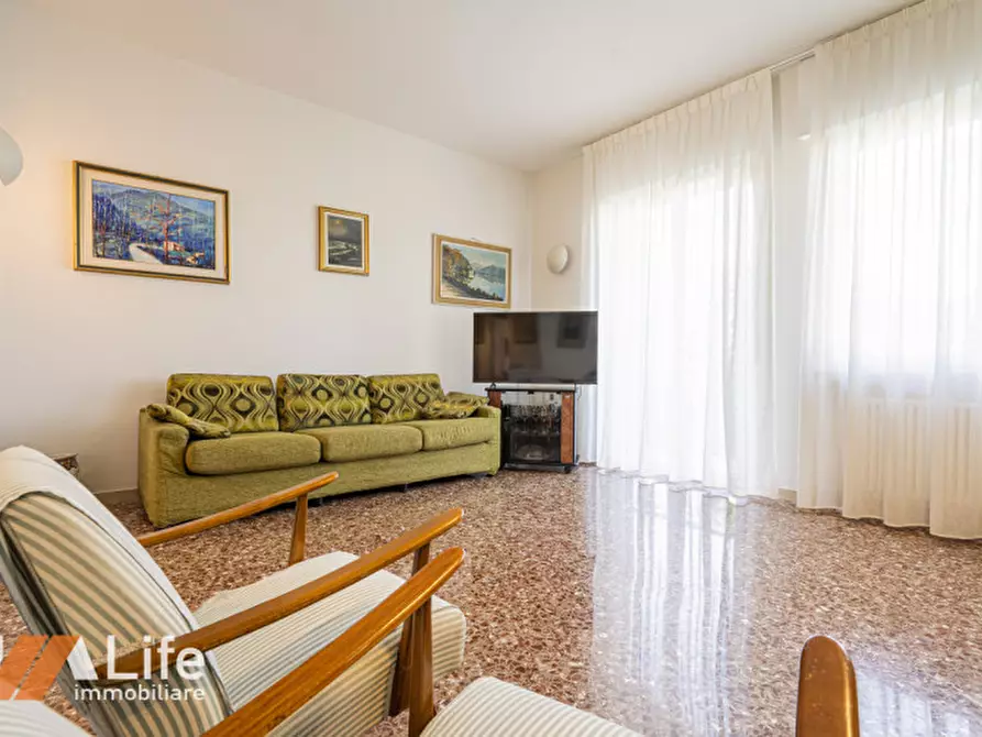 Immagine 27 di Appartamento in vendita  in Stradella dell'Ospedale 87 a Vicenza