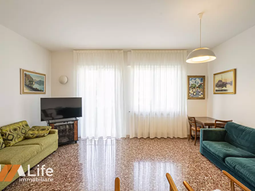 Immagine 30 di Appartamento in vendita  in Stradella dell'Ospedale 87 a Vicenza