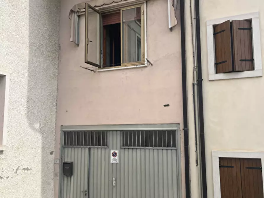 Immagine 1 di Villetta a schiera in vendita  a Badia Calavena