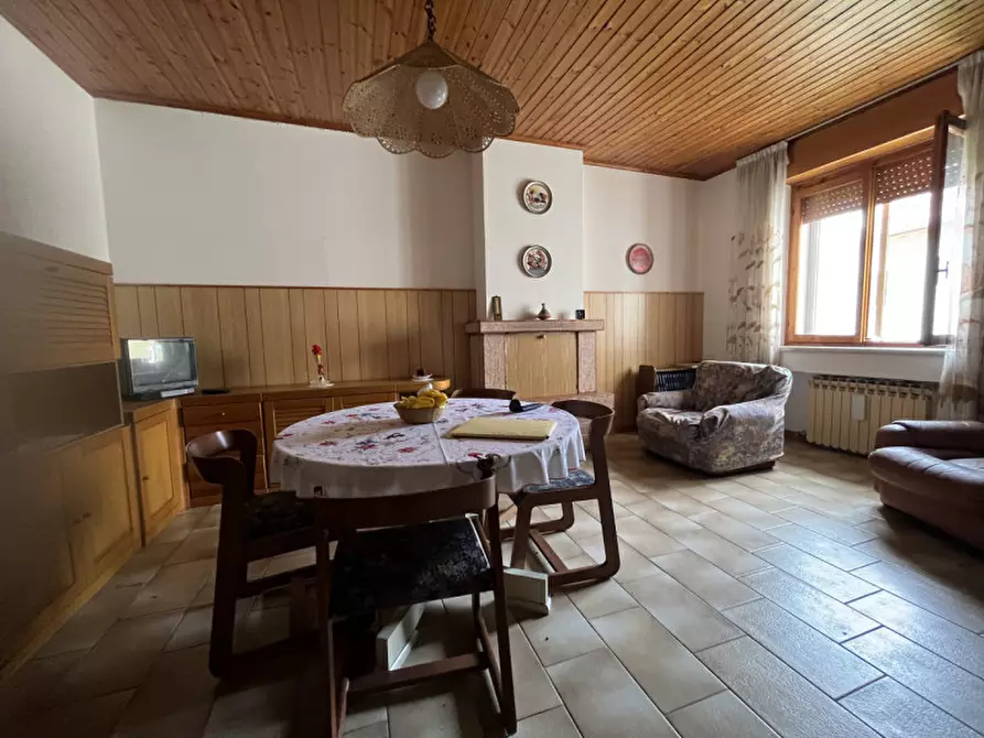 Immagine 2 di Villetta a schiera in vendita  a Badia Calavena