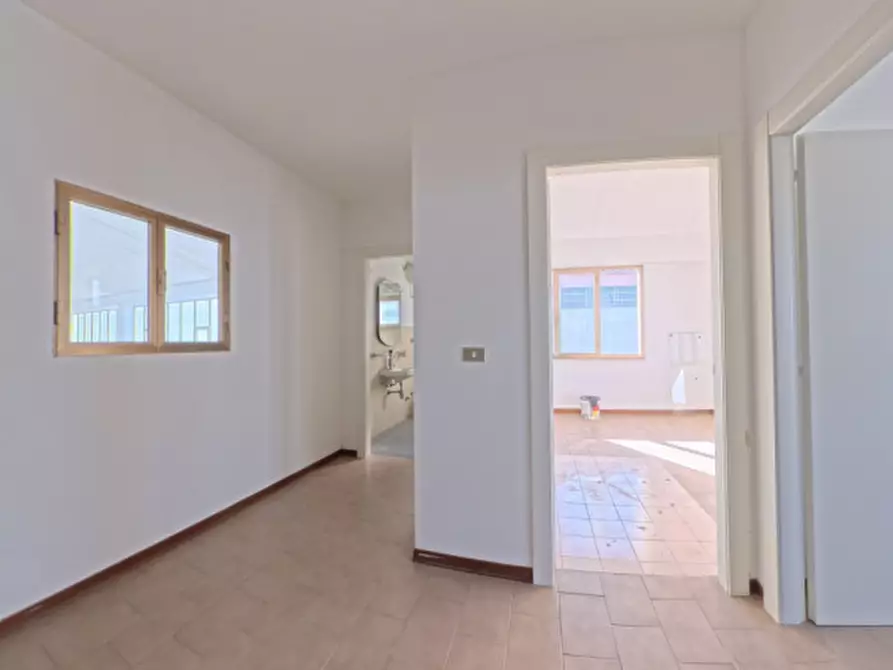 Immagine 22 di Capannone industriale in vendita  in Via Livenza a Spoltore