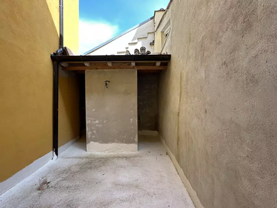 Immagine 9 di Appartamento in vendita  in Via San Vincenzo a Terni