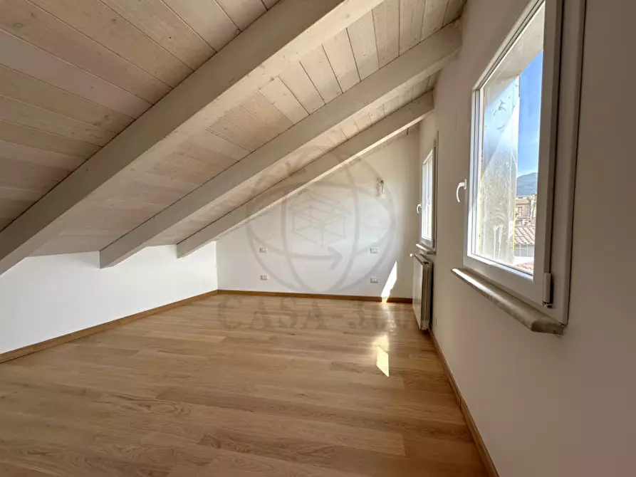 Immagine 22 di Appartamento in vendita  in Via San Vincenzo a Terni