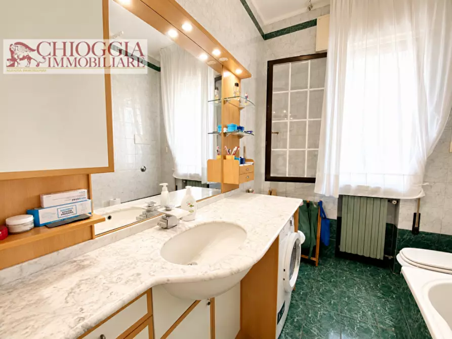 Immagine 11 di Appartamento in vendita  in Via Ambra 6 a Chioggia