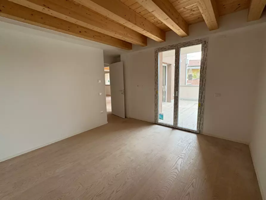 Immagine 7 di Appartamento in vendita  in VIA AQUILEIA a Treviso