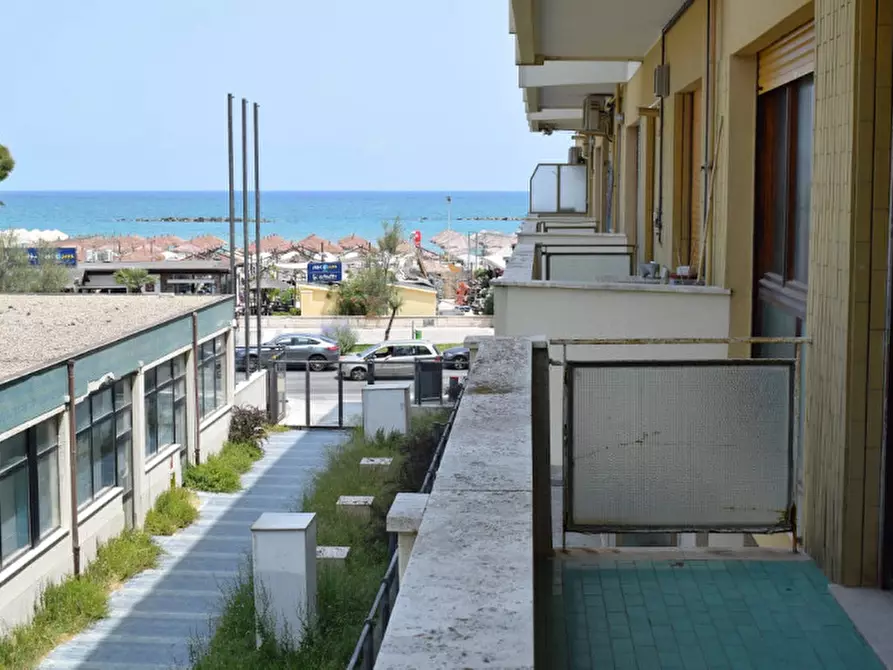 Immagine 12 di Appartamento in vendita  in Via Galileo Galilei a Pescara