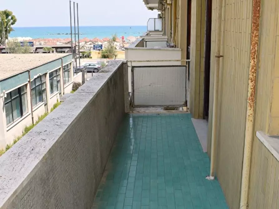 Immagine 13 di Appartamento in vendita  in Via Galileo Galilei a Pescara