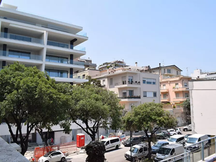 Immagine 22 di Appartamento in vendita  in Via Galileo Galilei a Pescara