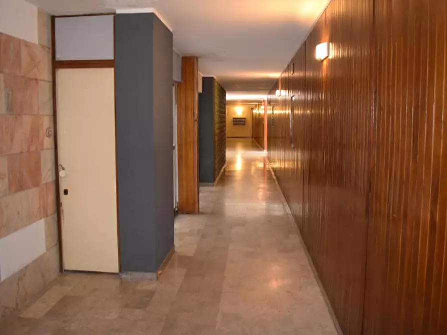 Immagine 26 di Appartamento in vendita  in Via Galileo Galilei a Pescara