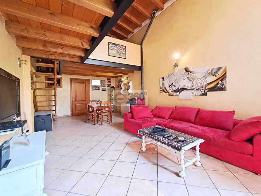 Immagine 1 di Casa indipendente in vendita  in Piazza Rota a Bovezzo