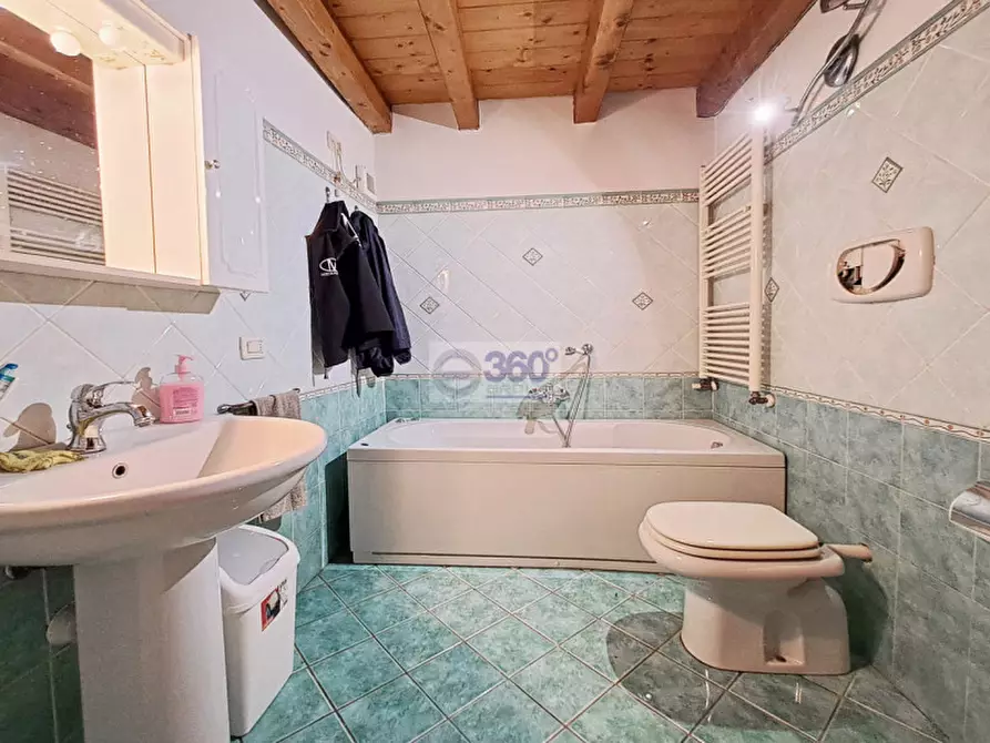 Immagine 9 di Casa indipendente in vendita  in Piazza Rota a Bovezzo