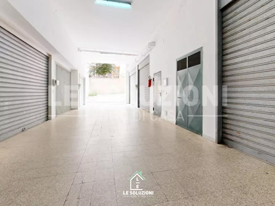 Immagine 5 di Garage in vendita  in Via XXV Aprile 27 a Putignano