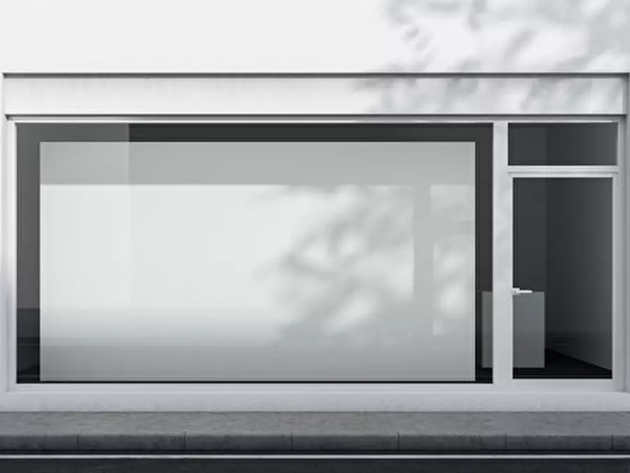 Immagine 1 di Negozio in affitto  in Via Egidio Forcellini a Padova