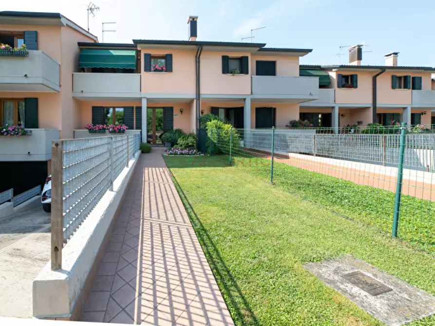 Immagine 26 di Villetta a schiera in vendita  in Via Barchette a Piove Di Sacco