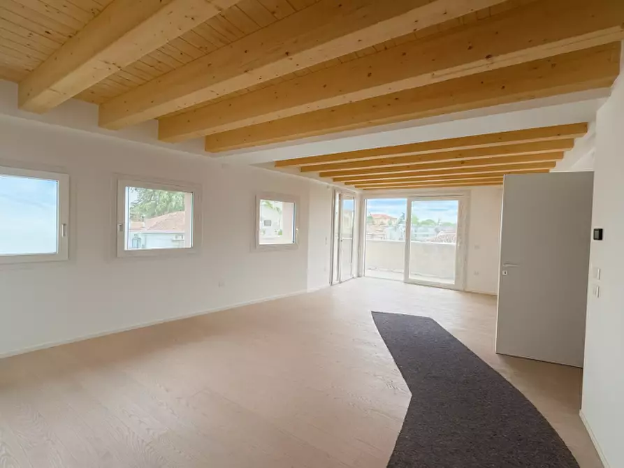 Immagine 2 di Appartamento in vendita  in VIA AQUILEIA a Treviso