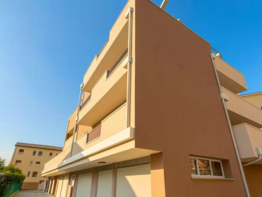 Immagine 5 di Appartamento in vendita  in VIA AQUILEIA a Treviso