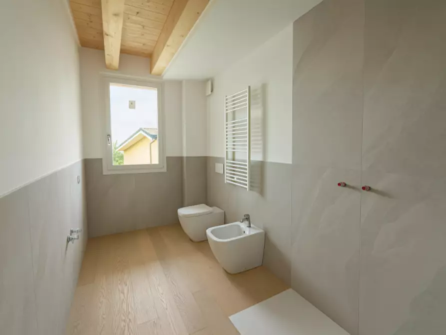 Immagine 7 di Appartamento in vendita  in VIA AQUILEIA a Treviso