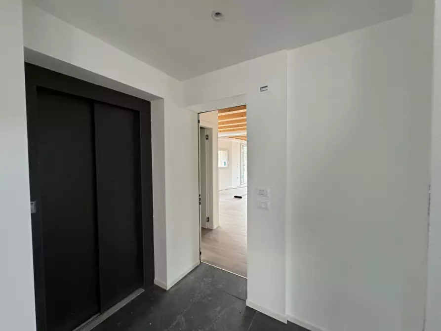 Immagine 10 di Appartamento in vendita  in VIA AQUILEIA a Treviso