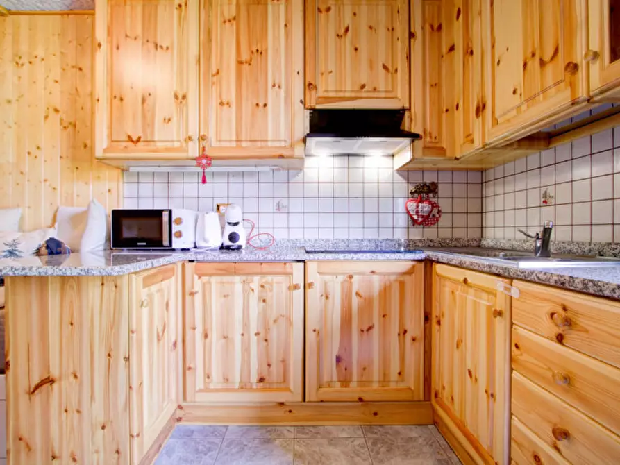 Immagine 4 di Appartamento in vendita  in Strada del Roccolo, 43 a Dimaro Folgarida