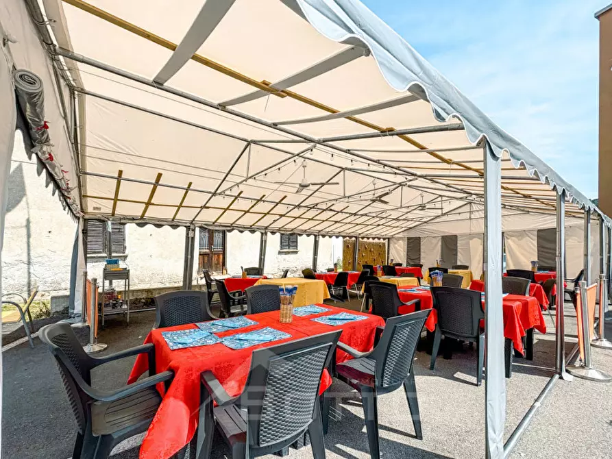 Immagine 3 di Attività commerciale in vendita  in Via Gaetano Zuccone 1 a Quarona