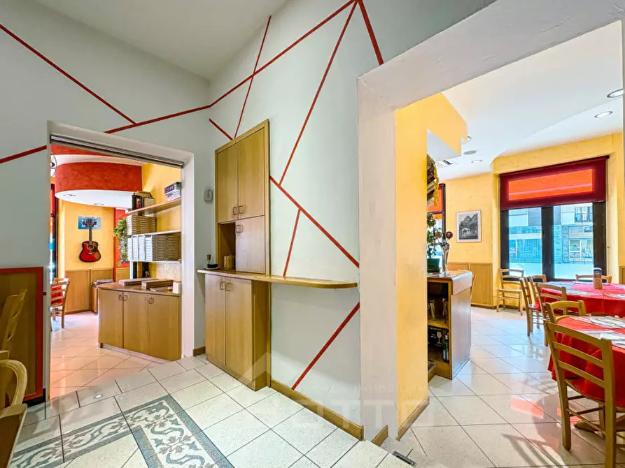 Immagine 10 di Attività commerciale in vendita  in Via Gaetano Zuccone 1 a Quarona