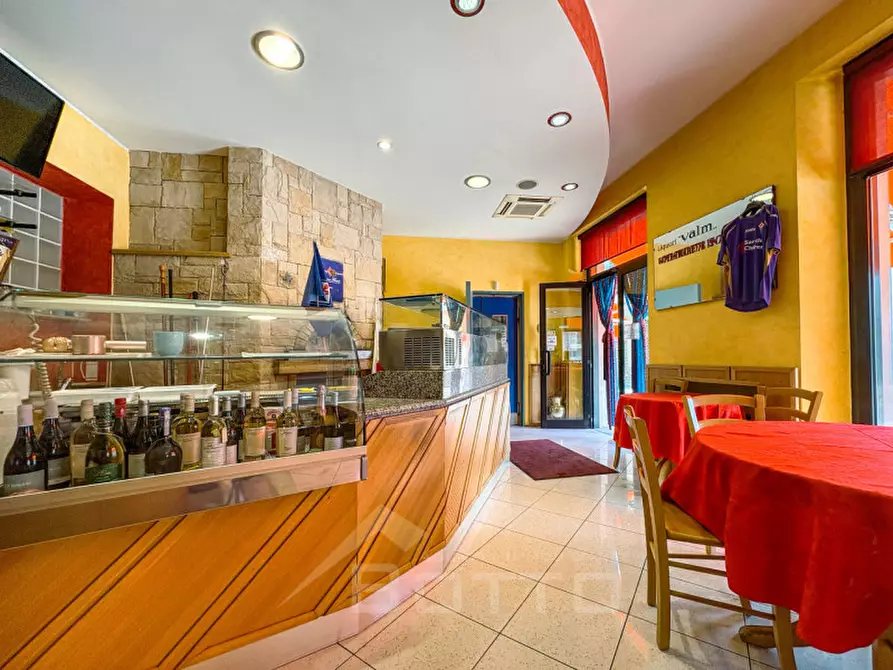 Immagine 14 di Attività commerciale in vendita  in Via Gaetano Zuccone 1 a Quarona