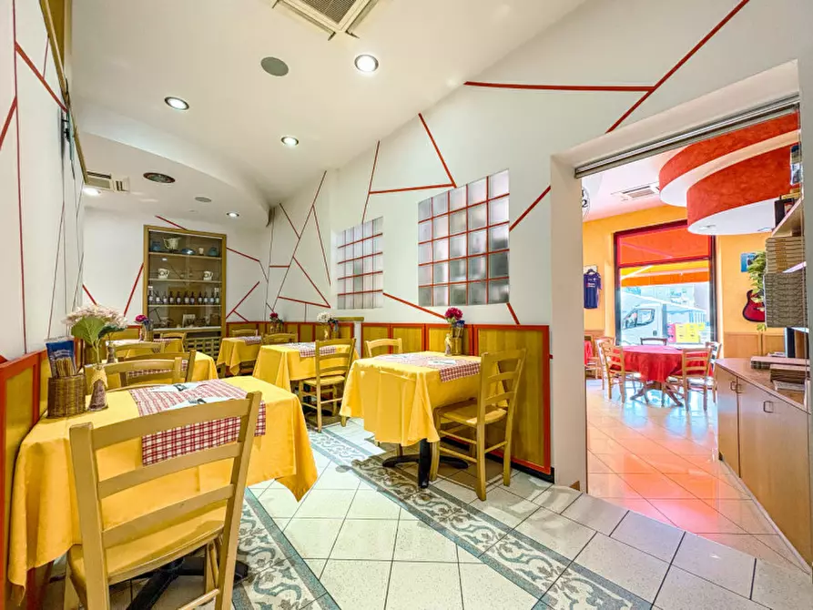 Immagine 15 di Attività commerciale in vendita  in Via Gaetano Zuccone 1 a Quarona