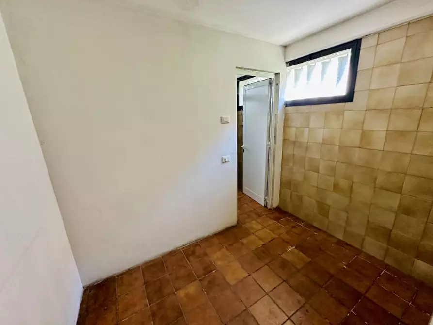 Immagine 10 di Capannone industriale in affitto  a Cittadella